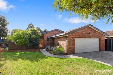 Property photo of 10 Pia Court Taylors Lakes VIC 3038