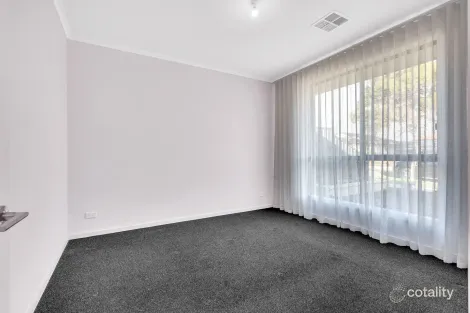 Property photo of 8A Lorraine Avenue Para Vista SA 5093