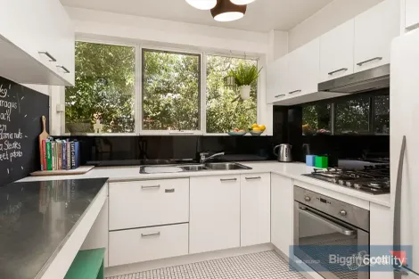 Property photo of 6/26 Charnwood Crescent St Kilda VIC 3182