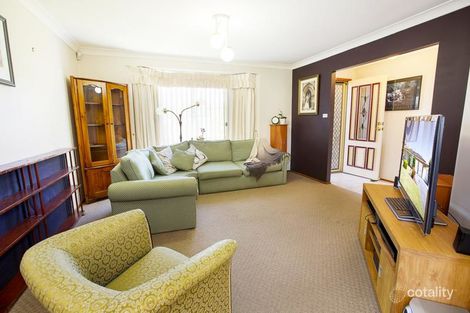 Property photo of 14 Silvereye Close Glenmore Park NSW 2745