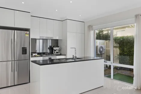 Property photo of 76 Hill Drive Pimpama QLD 4209