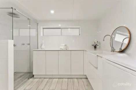 Property photo of 23 Devoy Street Ashgrove QLD 4060