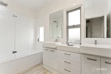 Property photo of 23 Devoy Street Ashgrove QLD 4060