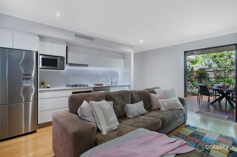 Property photo of 10 Boxgrove Avenue Wynnum QLD 4178