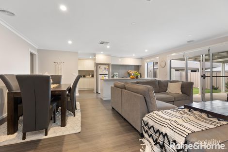 Property photo of 10 Chang Avenue Lloyd NSW 2650