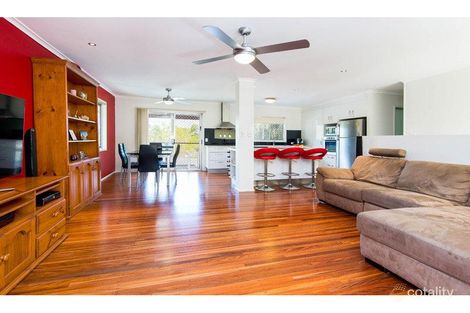 Property photo of 11 Rholanda Crescent Springwood QLD 4127