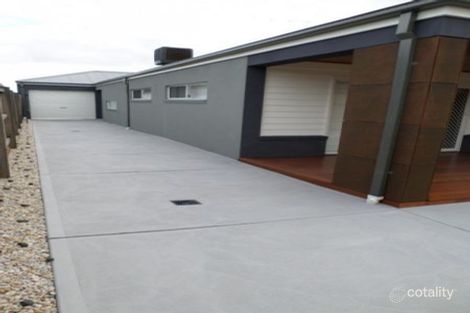 19 Burswood Cct, Harkness, VIC 3337