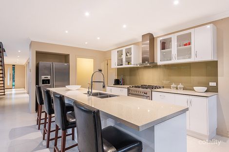 Property photo of 20 Abrus Circuit Cranbourne North VIC 3977