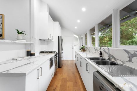 Property photo of 22 Hillcrest Avenue Eltham VIC 3095