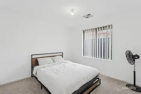 Property photo of 53 St Lawrence Avenue Andrews Farm SA 5114