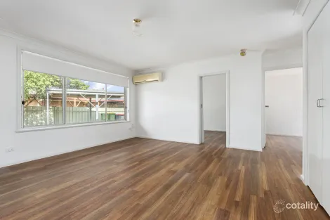 Property photo of 4/492 Breen Street Lavington NSW 2641
