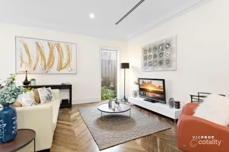 Property photo of 2/37 Glencairn Avenue Camberwell VIC 3124