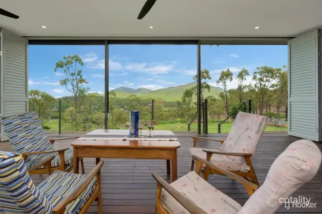 59 Alligator Creek Rd, Alligator Creek, QLD 4816