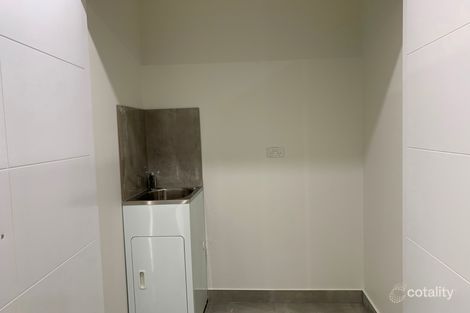 26 Little John St, Middleton Grange, NSW 2171