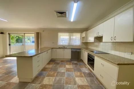 Property photo of 33 Elia Avenue Nowra NSW 2541