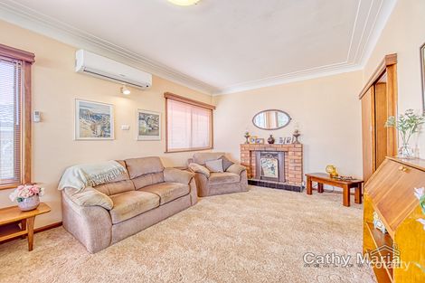Property photo of 6 Kenilworth Street Mannering Park NSW 2259