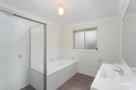Property photo of 2 Windsorgreen Drive Wyong NSW 2259