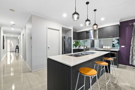 Property photo of 21 Birdwell Drive Cranbourne East VIC 3977