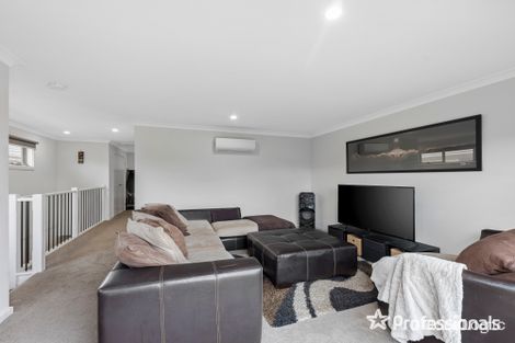 Property photo of 9 Riversdale Mews Wallan VIC 3756