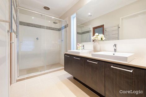 Property photo of 10 Penfold Street Craigieburn VIC 3064