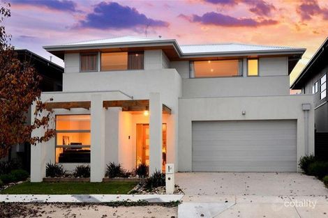 6 Flemington St, Caroline Springs, VIC 3023