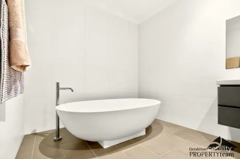 Property photo of 20 Bayview Street Mount Tarcoola WA 6530