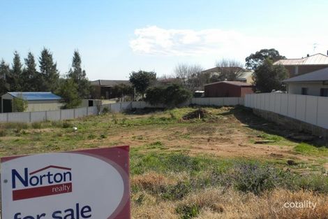 Property photo of 13 Settlers Place Young NSW 2594