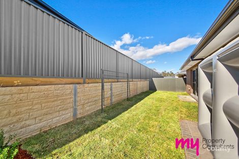 Property photo of 2/65 Goodluck Circuit Cobbitty NSW 2570