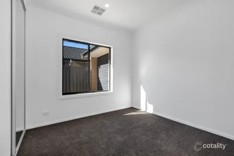 Property photo of 3 Lotus Place Angle Vale SA 5117