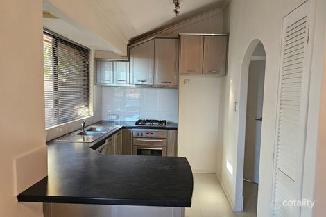 27 Hines Rd, Hilton, WA 6163