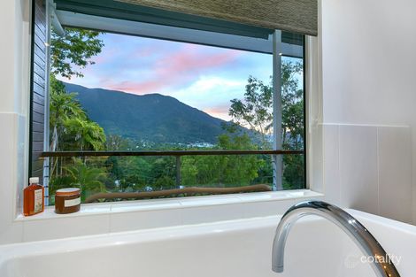 Property photo of 32 View Street Brinsmead QLD 4870
