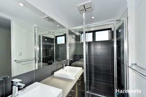 Property photo of 11 Baltoro Road Lakelands WA 6180
