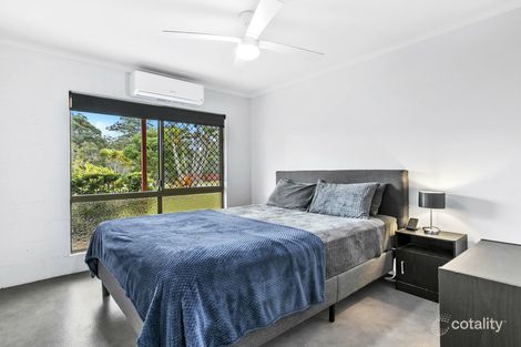 Property photo of 11 Kent Parade Torbanlea QLD 4662