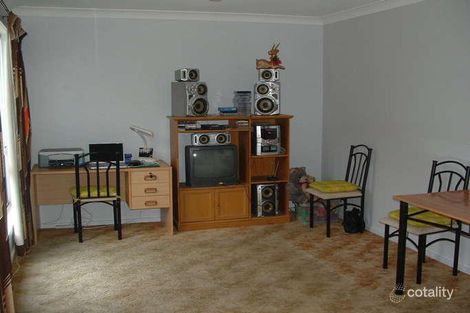 Property photo of 3 Amsdale Avenue Macquarie Hills NSW 2285