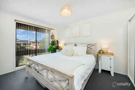 Property photo of 6 Hibiscus Close Bateau Bay NSW 2261