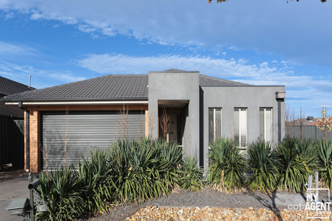 Property photo of 35 Kinglake Drive Manor Lakes VIC 3024