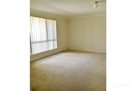 Property photo of 2/45 Pinehurst Way Blue Haven NSW 2262