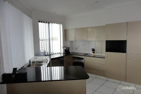 Property photo of 2/8 Blue Ridge Crescent Varsity Lakes QLD 4227