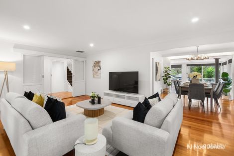 Property photo of 16 Rangeview Road Donvale VIC 3111