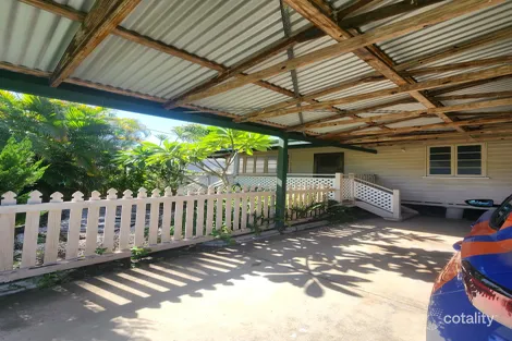 15 Ocean St, Torquay, QLD 4655