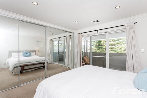 Property photo of 4A Queenscliff Parade Quinns Rocks WA 6030