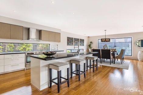 Property photo of 11 Red Maple Drive Cranbourne West VIC 3977