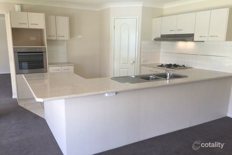 Property photo of 19 Golden Wattle Crescent Thornton NSW 2322