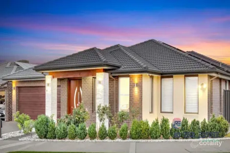 Property photo of 67 Diamond Parade Cobblebank VIC 3338