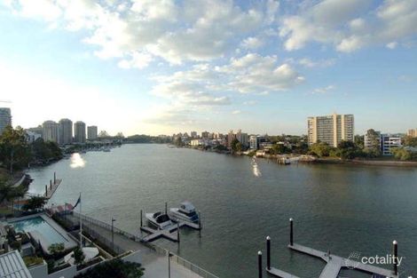 Property photo of 19/98 Thorn Street Kangaroo Point QLD 4169