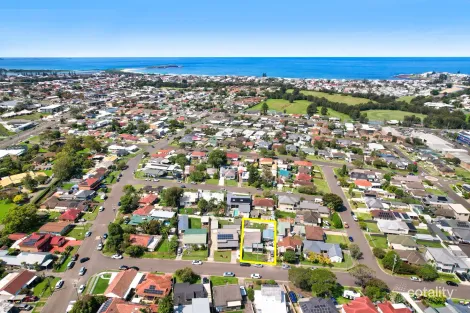 Property photo of 5 Brookfield Avenue Warilla NSW 2528