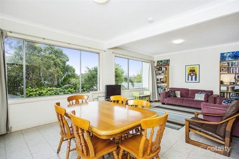 Property photo of 18 Lurnea Crescent Forestville NSW 2087