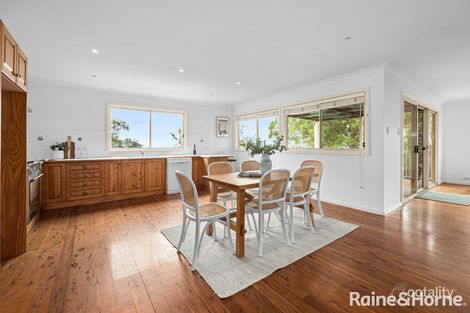 Property photo of 9 Bellbird Crescent Bowen Mountain NSW 2753