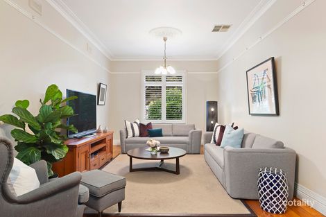 Property photo of 122 Pakington Street Kew VIC 3101