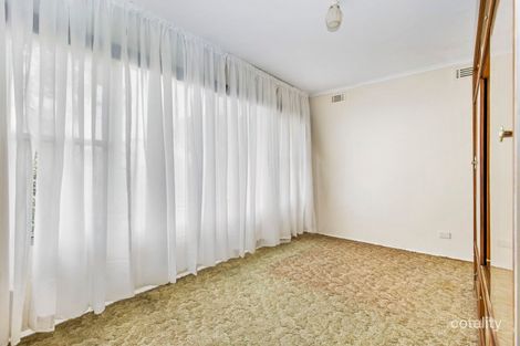 Property photo of 27 Norfolk Crescent Frankston North VIC 3200